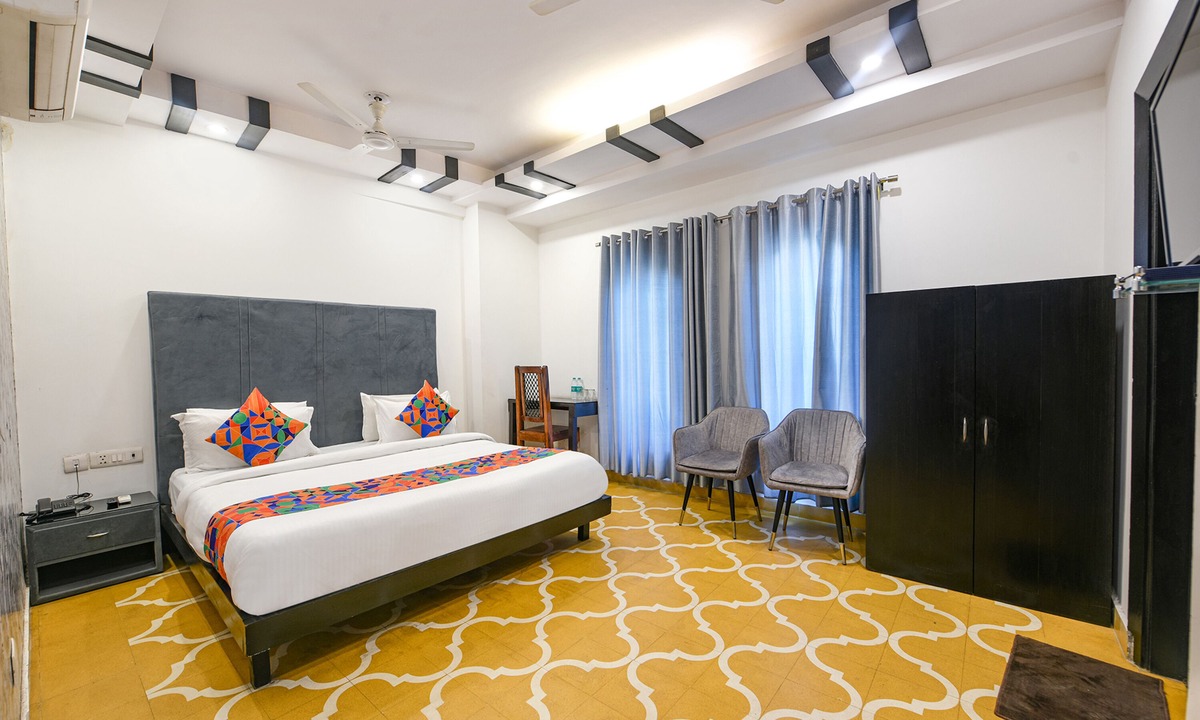 Kalkaji Hotel | Fabhotel The Heritage