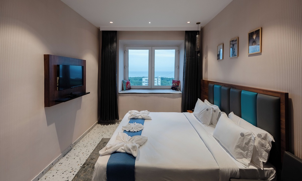 Rushikonda Hotel | The Hive
