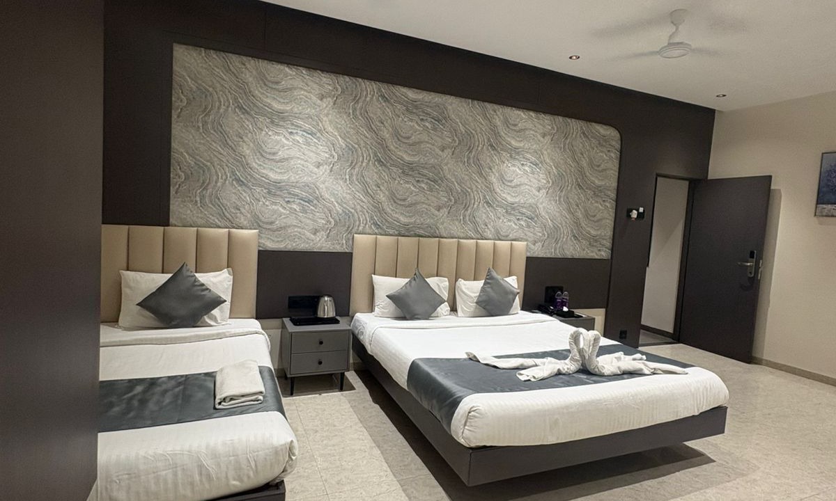 Dhule Hotel | Hotel Govind Regency