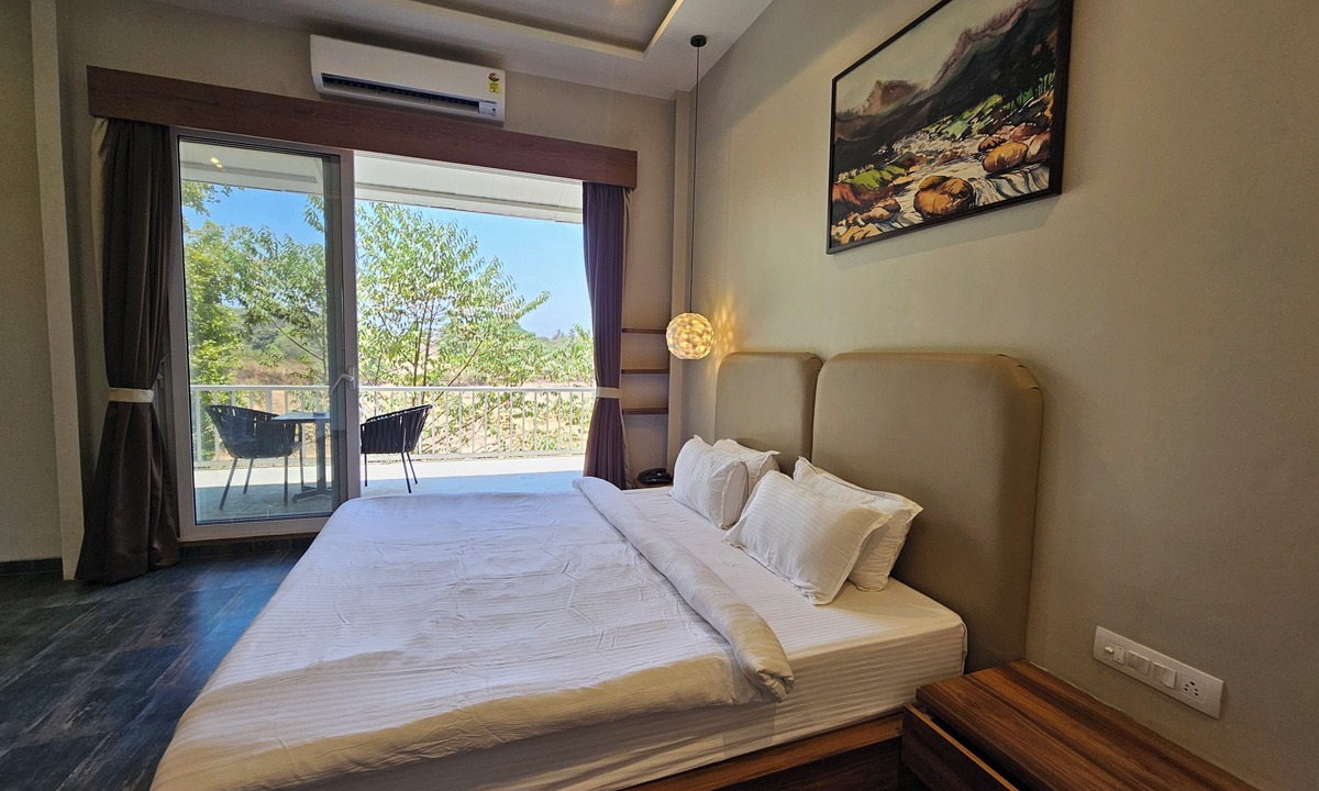 Khalapur Hotel | River Estates Luxury Resort & Spa