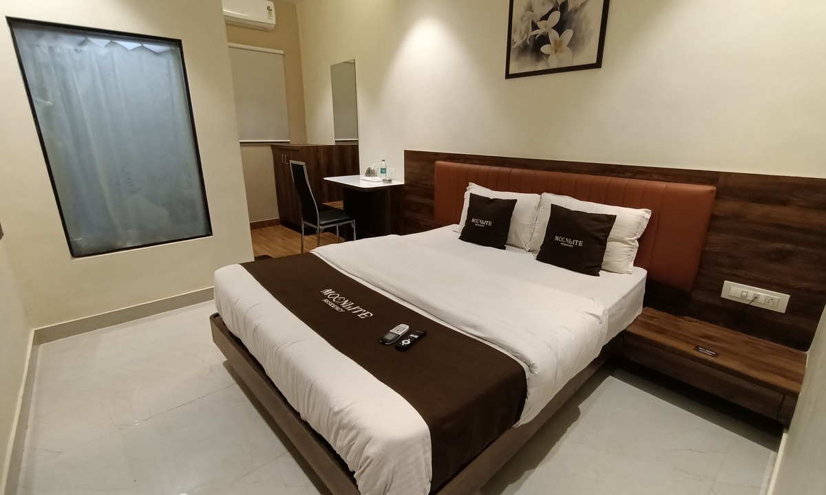 Malad West Hotel | Hotel Moon Lite Residency Marve Malad