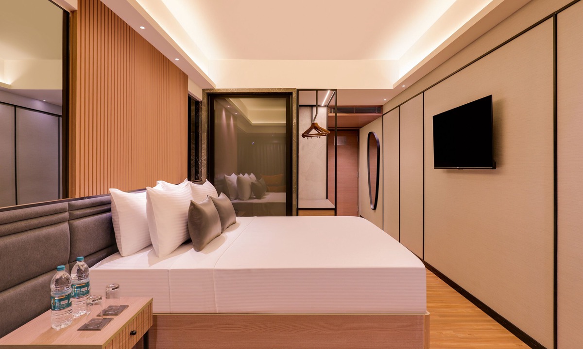 Malad West Hotel | Lemon Tree Premier Malad Mumbai