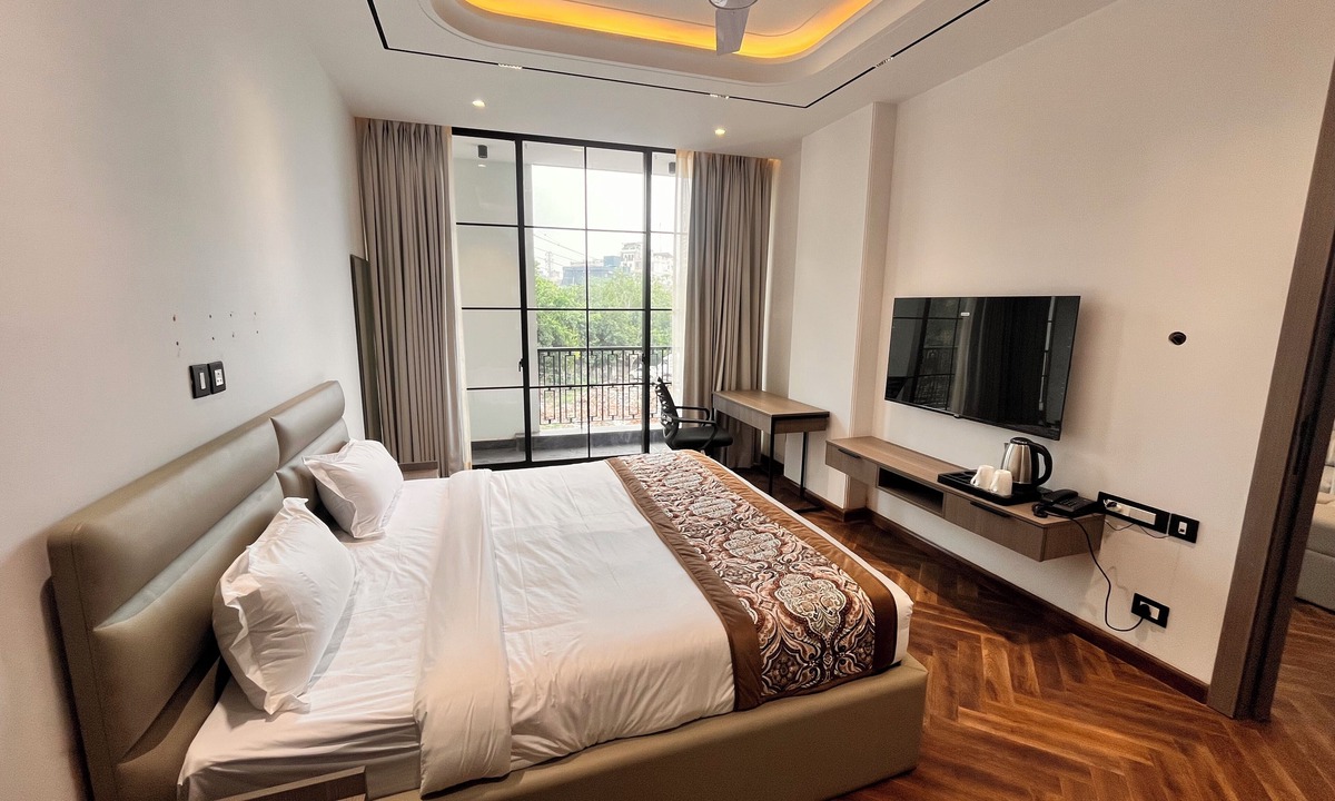 Sector 39 Hotel | The Koi Boutique Hotel