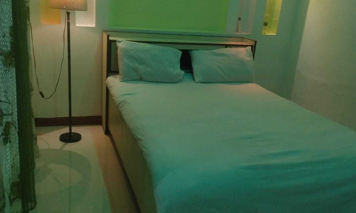 Mandsaur Hotel | The White House