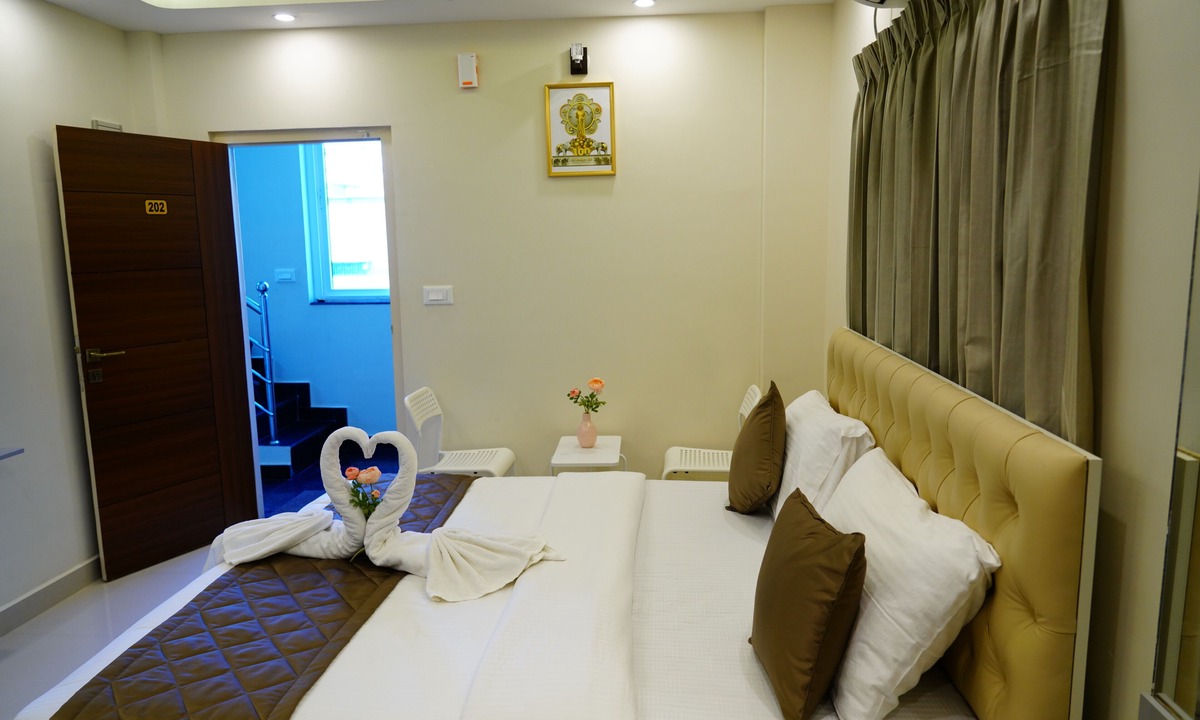 Puttaparthi Hotel | DEVA TOWERS