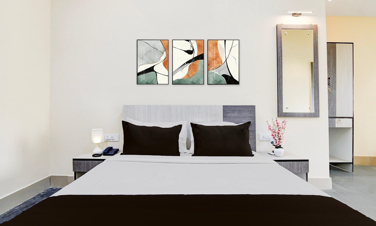 Joka House | Premium Collection O Joka Industrial Plaza