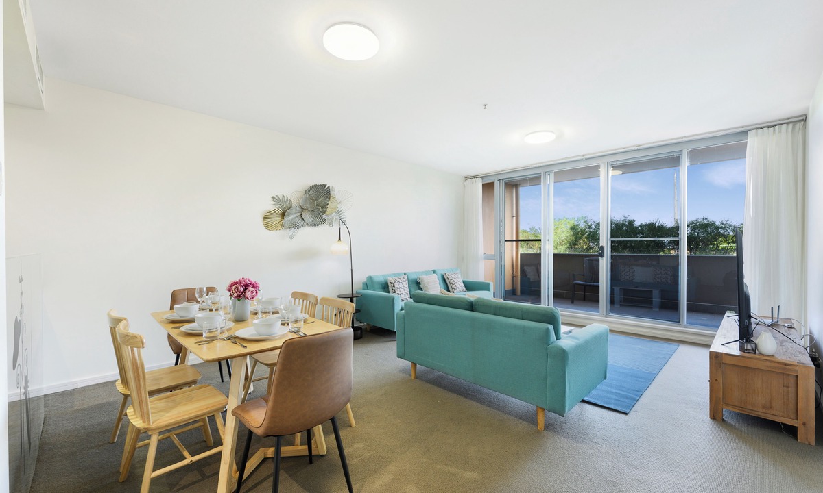 Hurstville Apartment | Modern Comfort|Hurstville 3BR Wifi/Train/Business