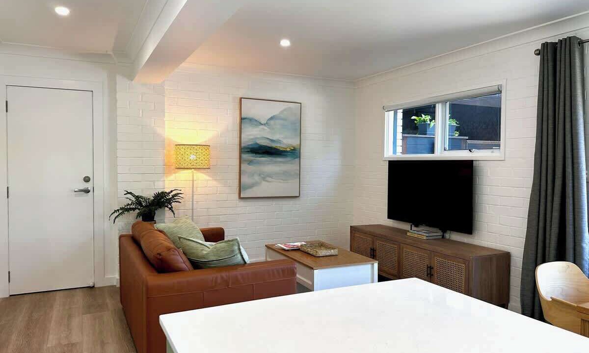 Elanora Heights Apartment | Elanora Escape- Hillside Retreat
