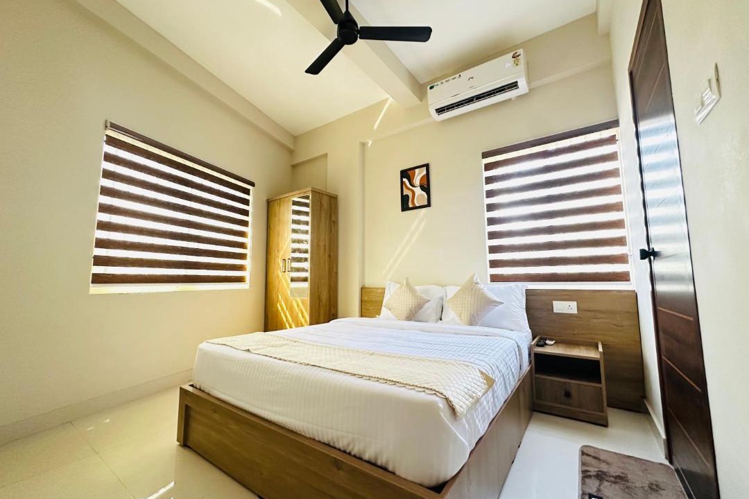 Kozhikode Hotel | Nila Inn Cozy Rooms Near HiLITE Mall, Calicut