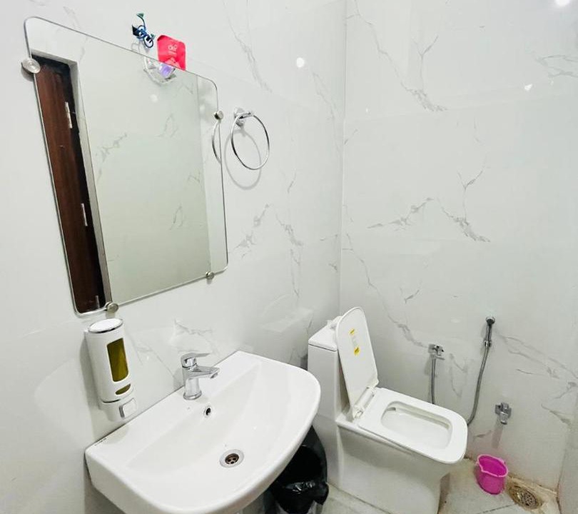 Sainik Farm Hotel | Hotel Anmol Heritage - IGNOU Road near metro station