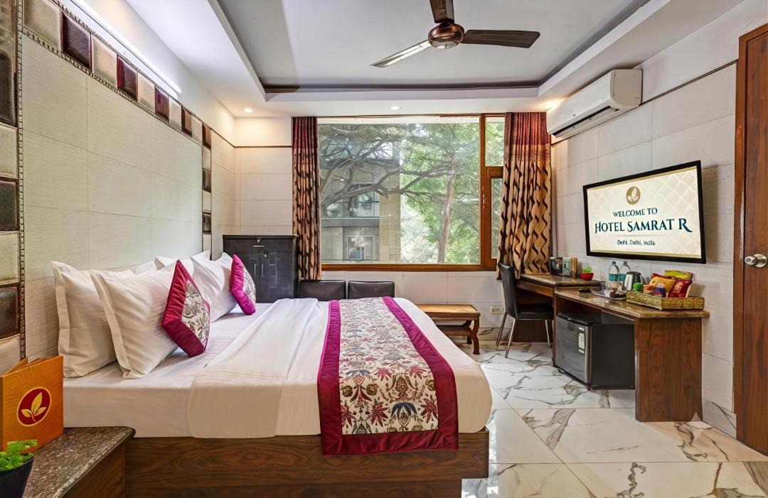 Jangpura Hotel | Hotel Hotel Samrat R Near Nizamuddin Railway Station