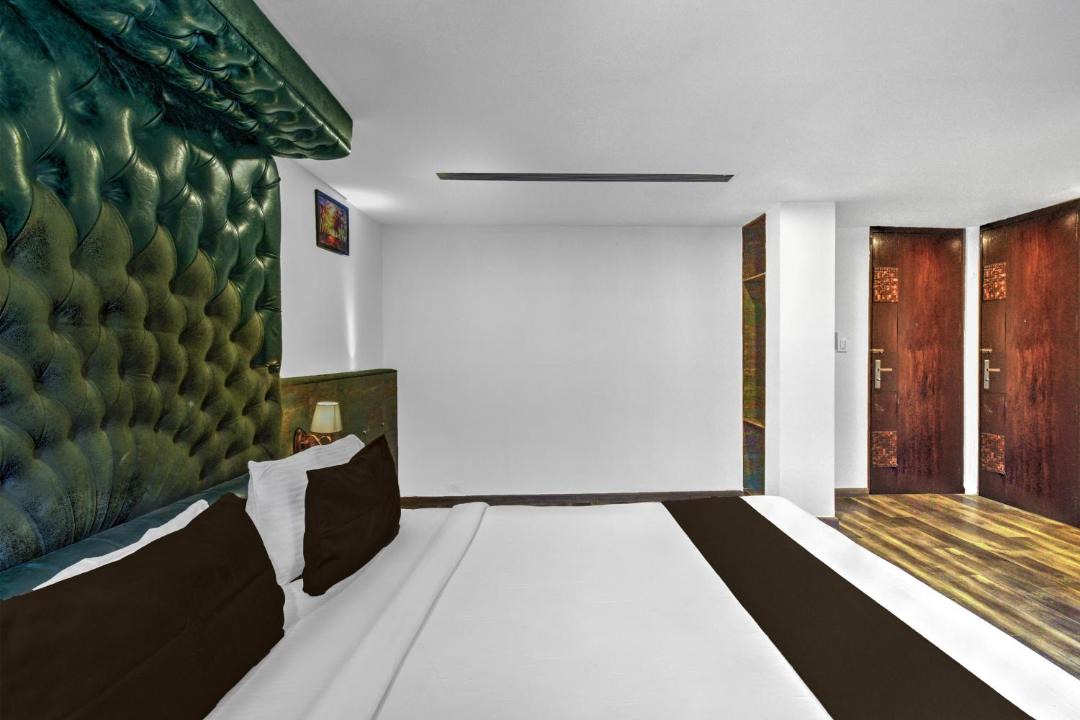 Banjara Hills Hotel | Super Townhouse Oak Hotel Banjara Hill Formerly Prime Stays