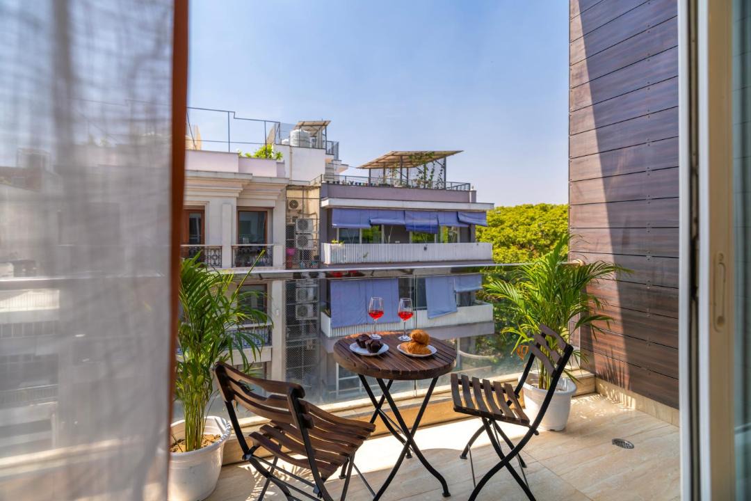 Greater Kailash Apartment | The GK Bliss by The Blue Kite, Luxury 3BHK Apartment in GK1 near Lotus Temple, M Block Market & Big Chill Café