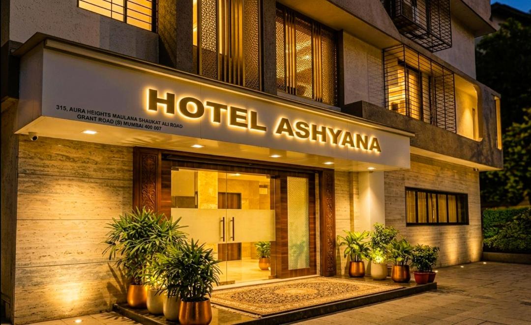 Girgaon Hotel | Hotel Ashyana - Near To Grant Road Station Mumbai