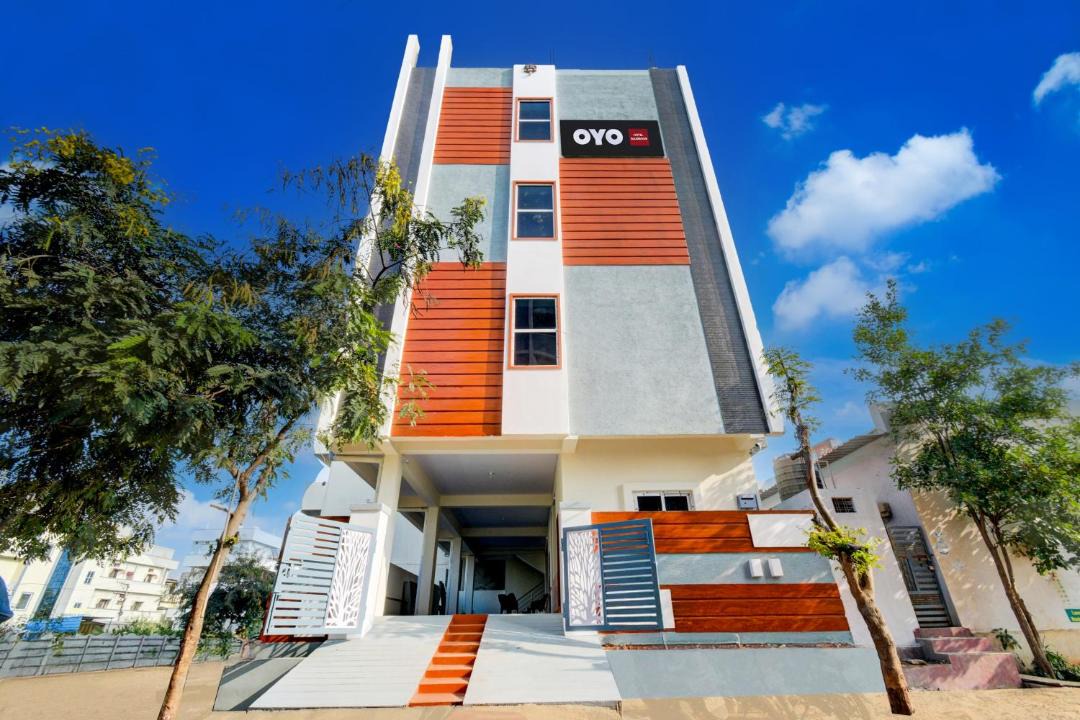 Hyderabad Hotel | Hotel O by OYO BLUEMOON