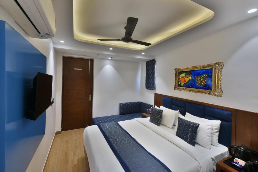 Paharganj Hotel | Hotel Namaskar India - Just A Minute Away From New Delhi Railway Station & Connaught Place