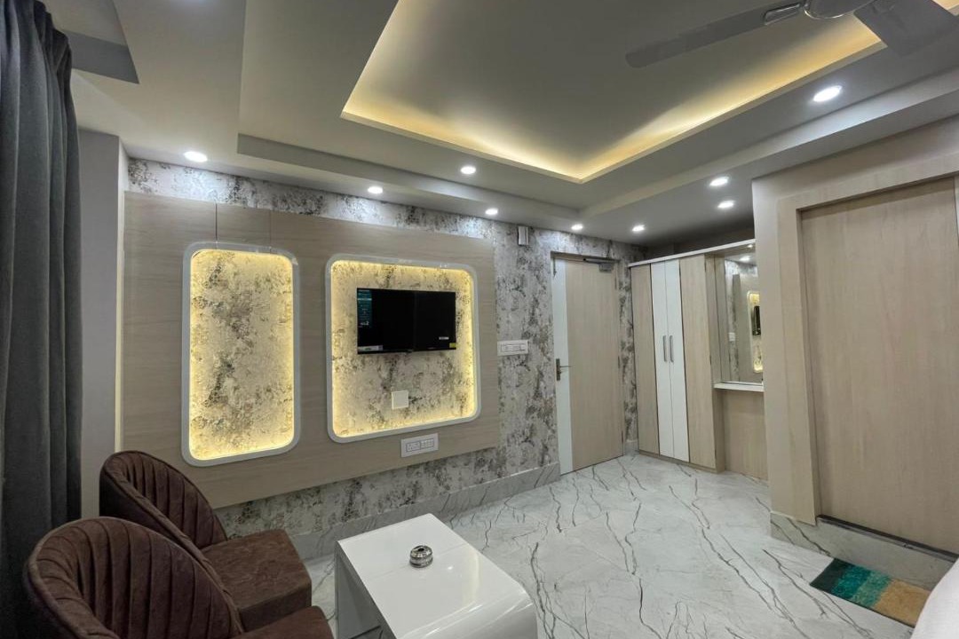 Tarapith Hotel | Parth King Resort