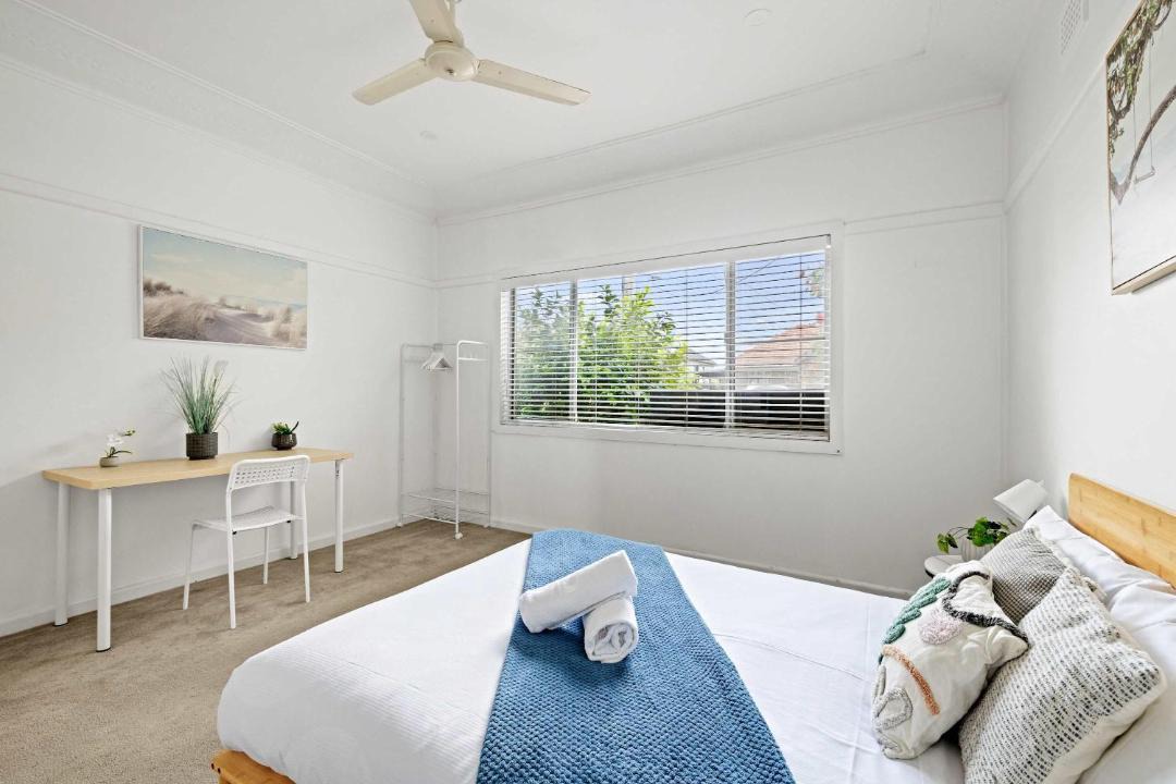 Ryde House | Private Double Room - Central Location At Ryde - Shared Bathroom and Amenities