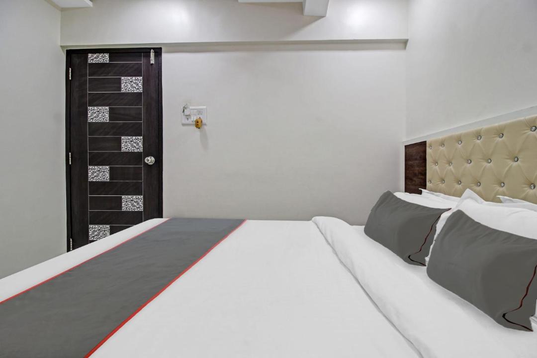 Vashi Hotel | OYO 91174 Hotel Raj Mahal