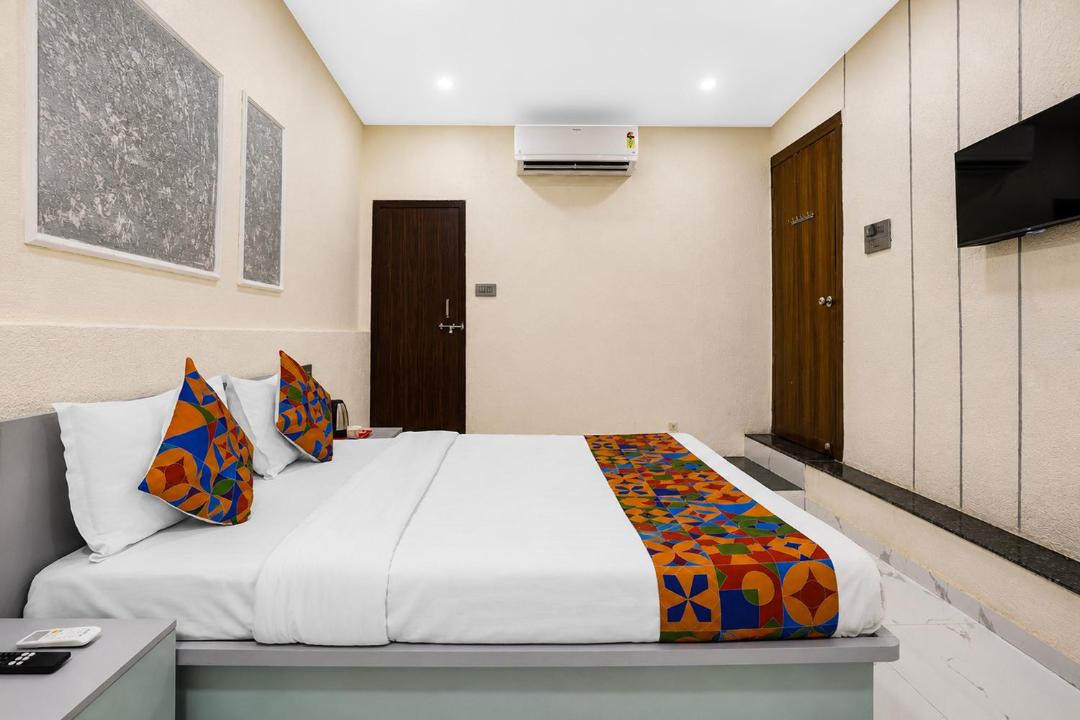 Nashik Hotel | FabHotel Family Katta Nx