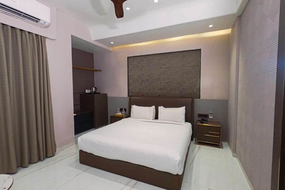 Amarnath Hotel | SVS Bhawan