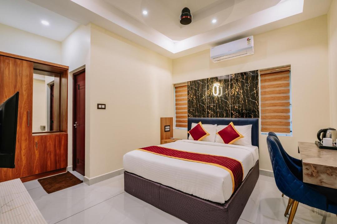 Alwaye Hotel | Victoria Suites Airport Hotel with Complimentary Airport Pickup per booking