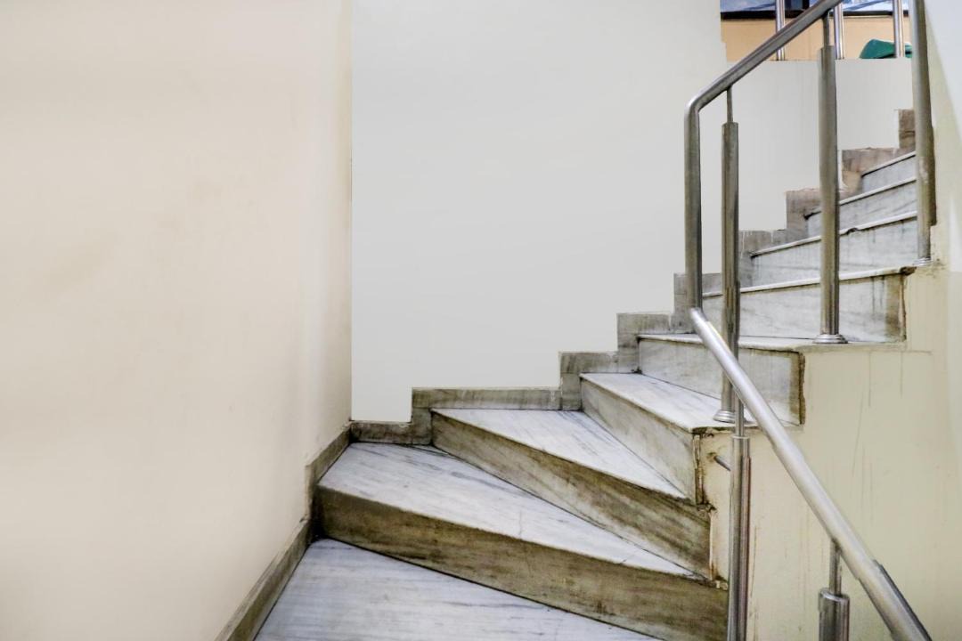 Sector 27 Hotel | Hotel O Ratiram