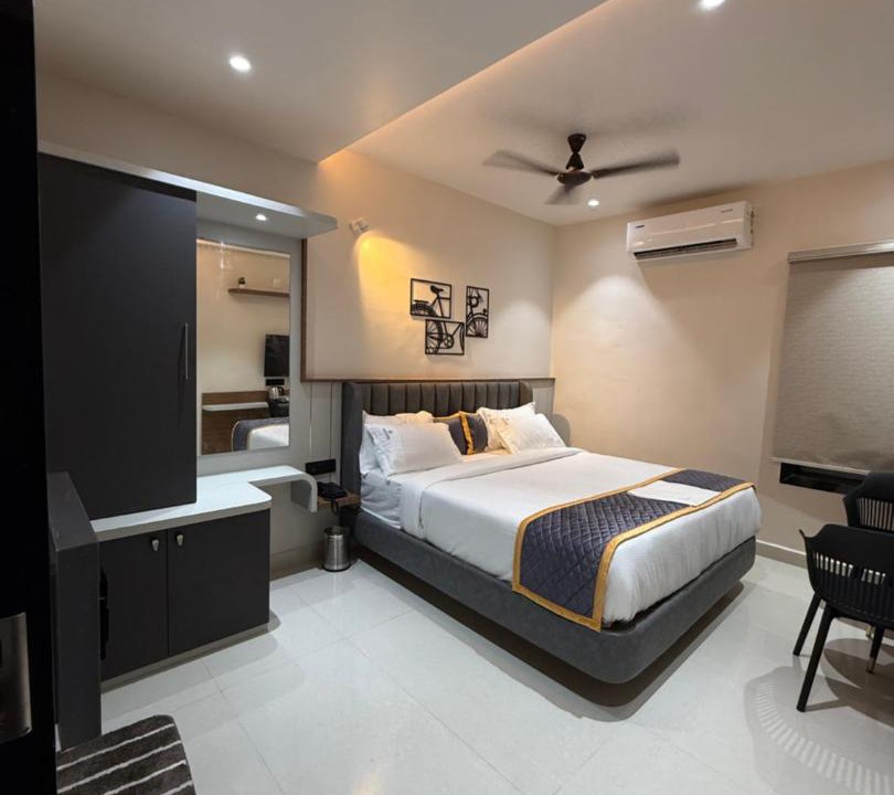 Vizianagaram Hotel | Palukuri's Grand