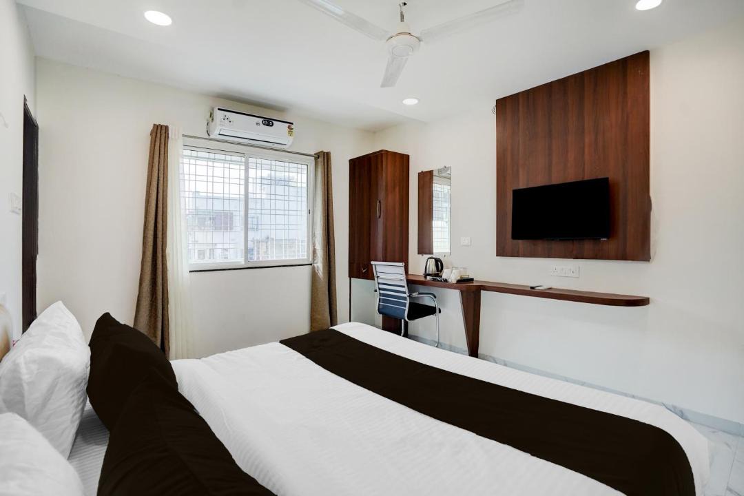 Nagpur Hotel | Super Collection O Omkar Nagar Nagpur
