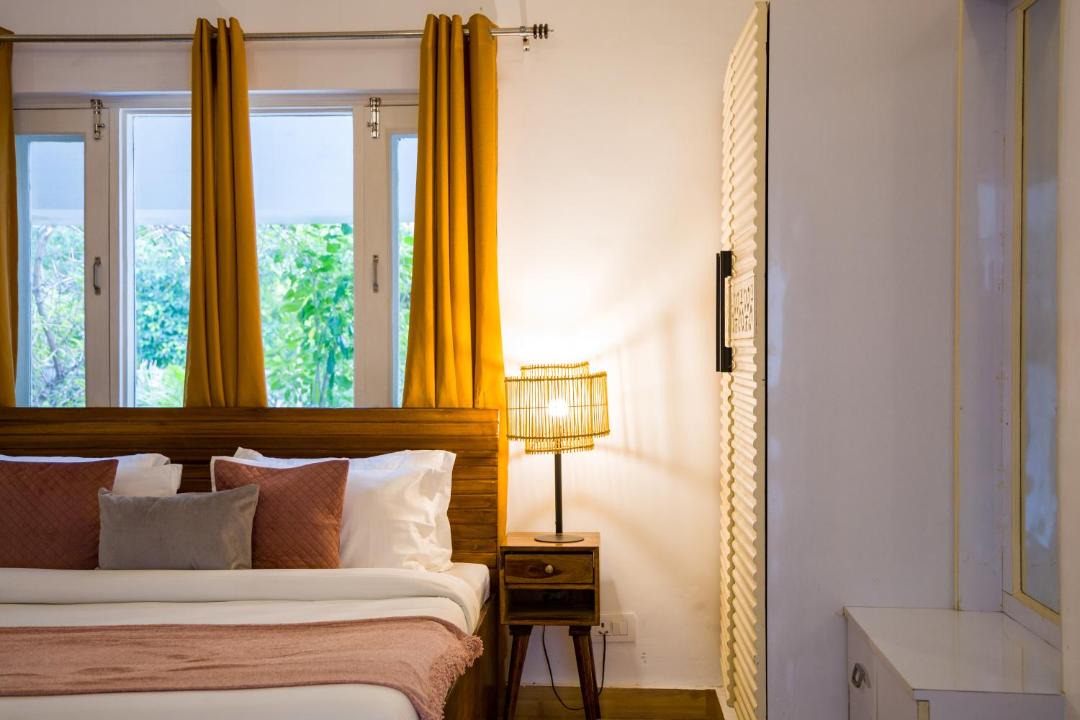Faridabad House | ELIVAAS Signature Raha Farms