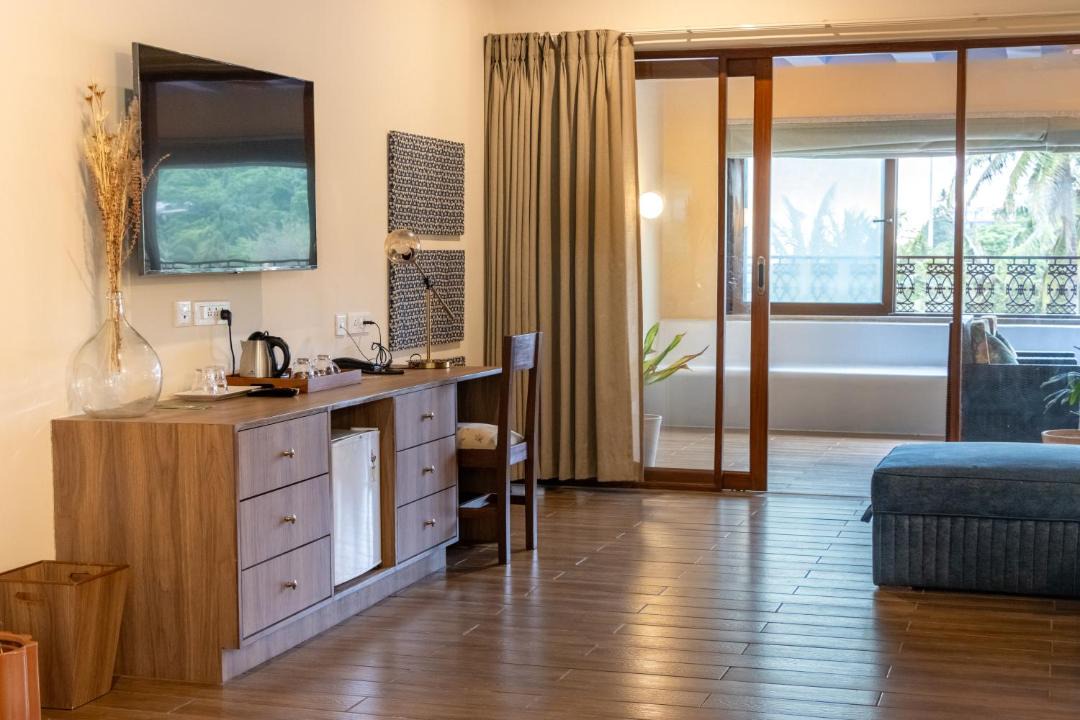 Baga Hotel | Casa Peacock