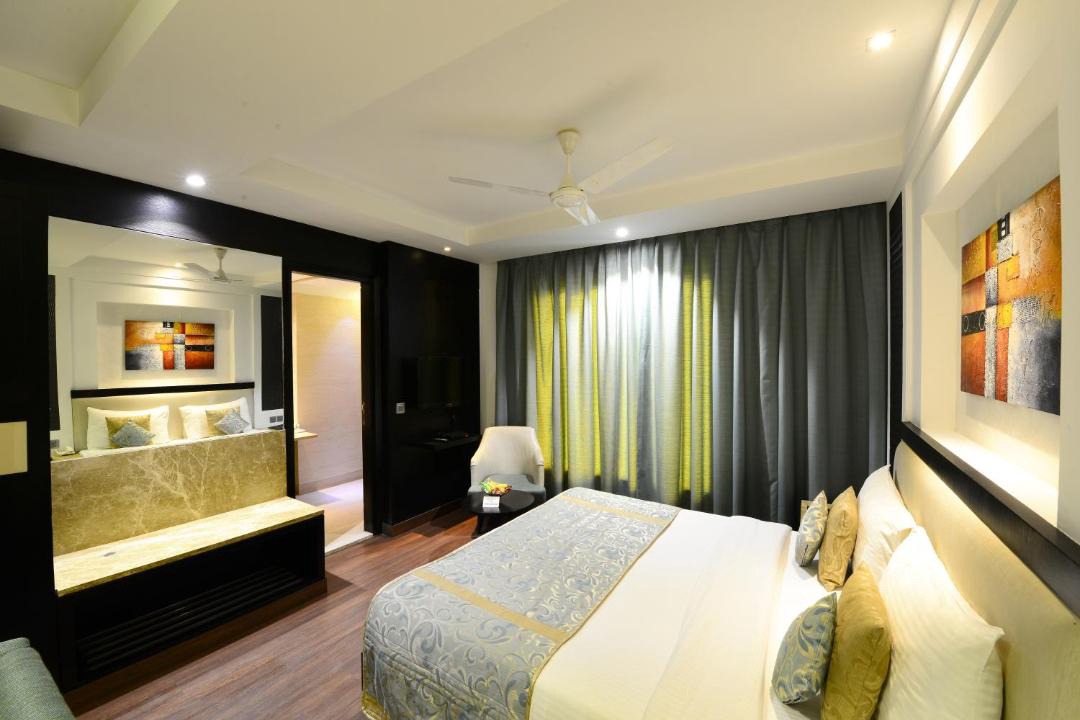 Paharganj Hotel | Hotel City Star, Near Connaught Place & New Delhi Railway Station, with Free Airport Pickup