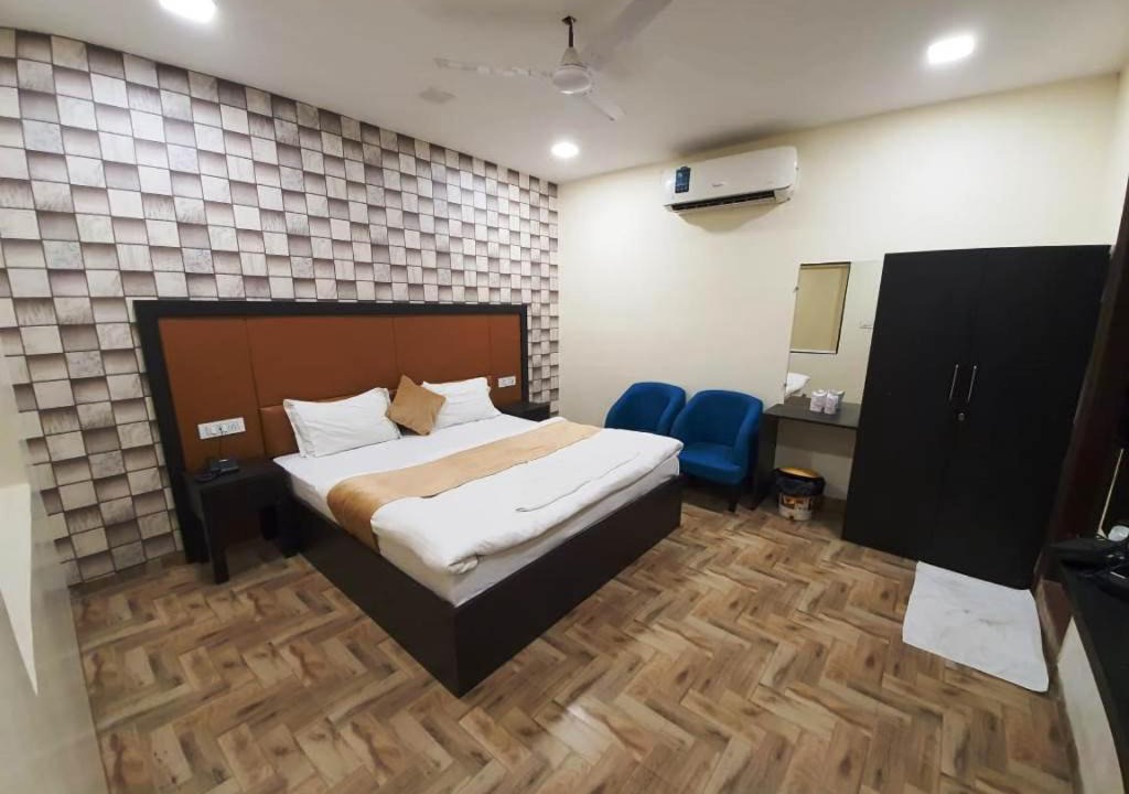 Kanpur Hotel | Hotel Mandakini Royale