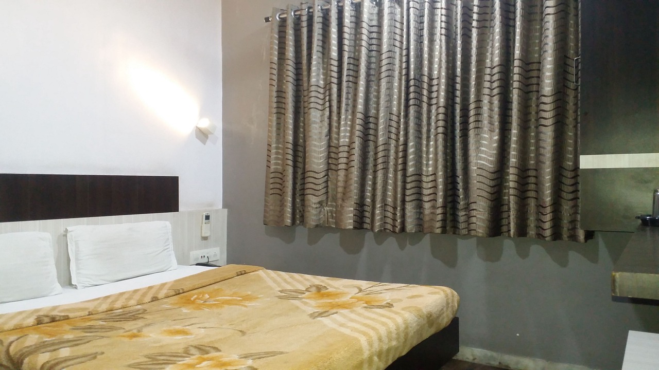Photo of Bedroom in Surat