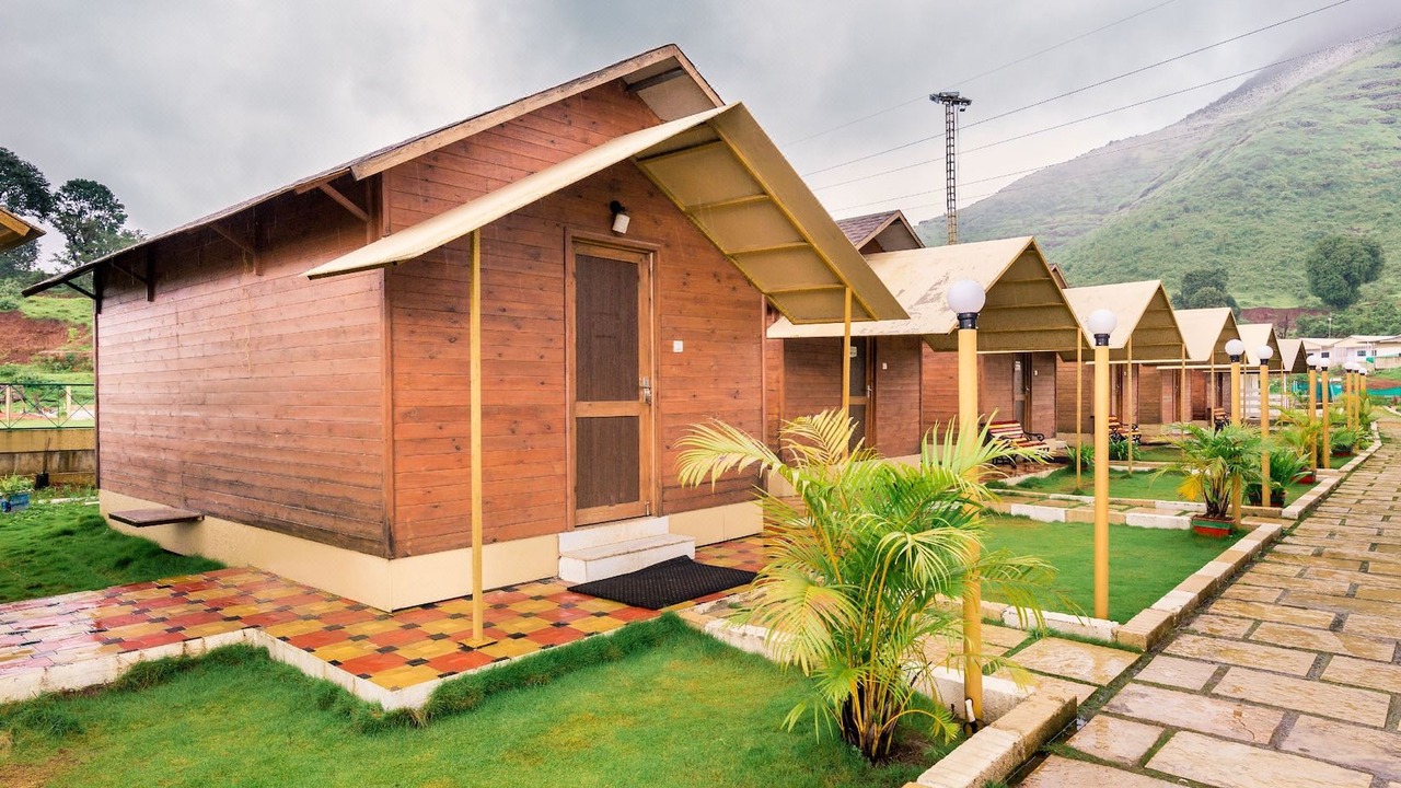 Photo of Buildings in Igatpuri