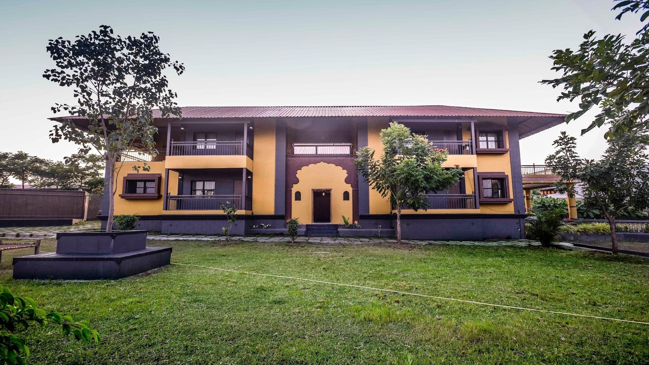 Photo of Buildings in Satara