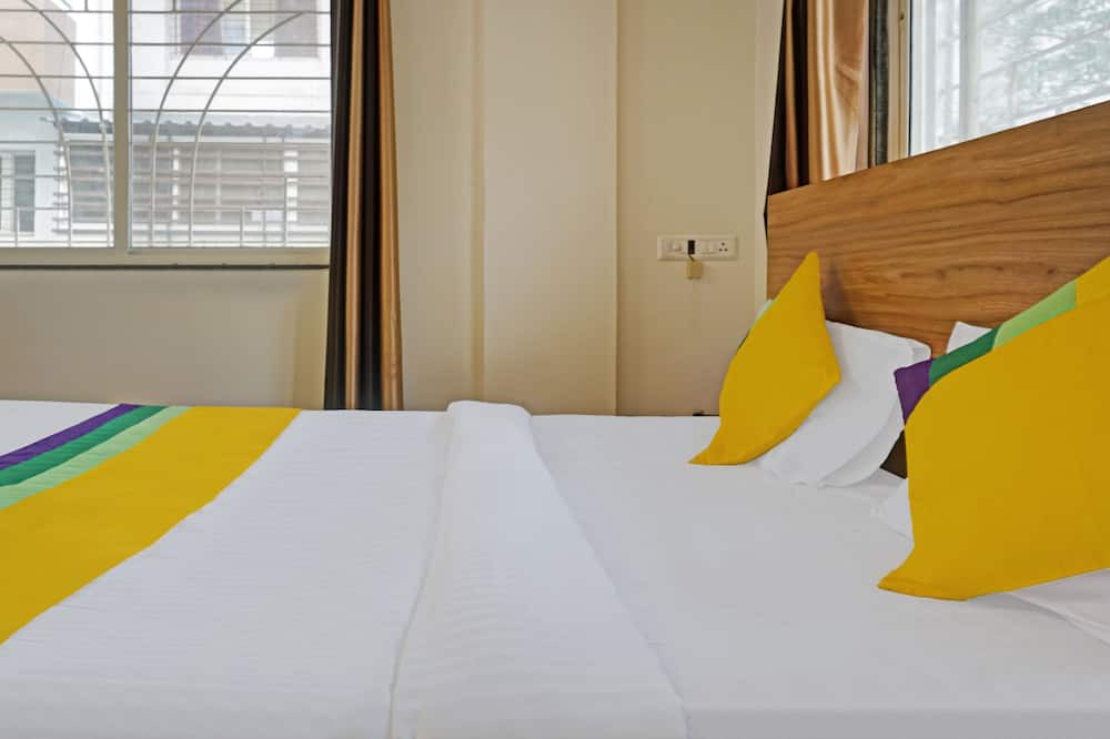 Photo of Bedroom in Kharadi