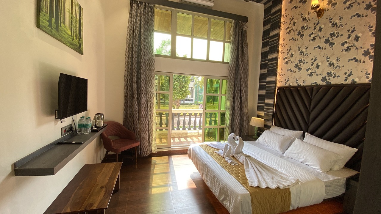 Photo of Bedroom in Tarapur