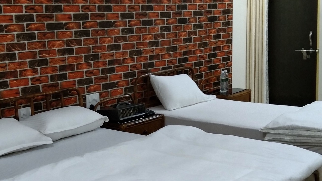 Photo of Bedroom in Damoy