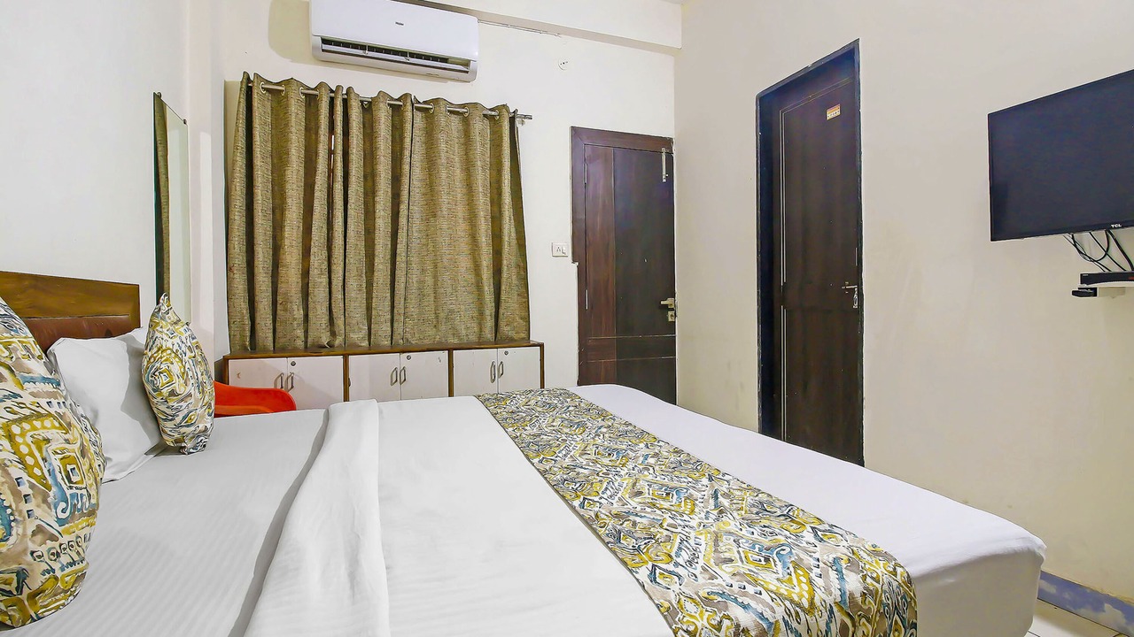 Photo of Bedroom in Bhopal
