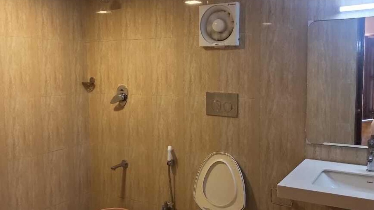 Photo of Bathroom in Mahabalipuram Beach