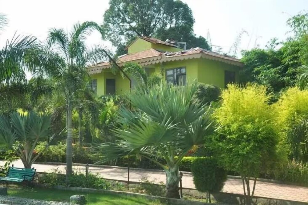 Photo of Outdoor in Dhamnod