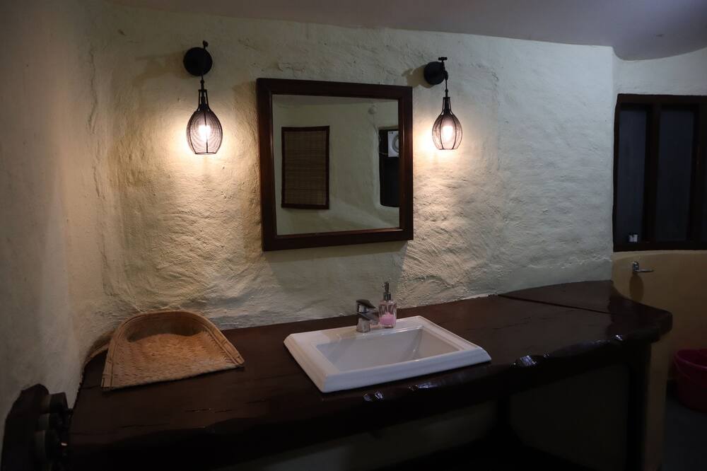 Photo of Bathroom in Tala