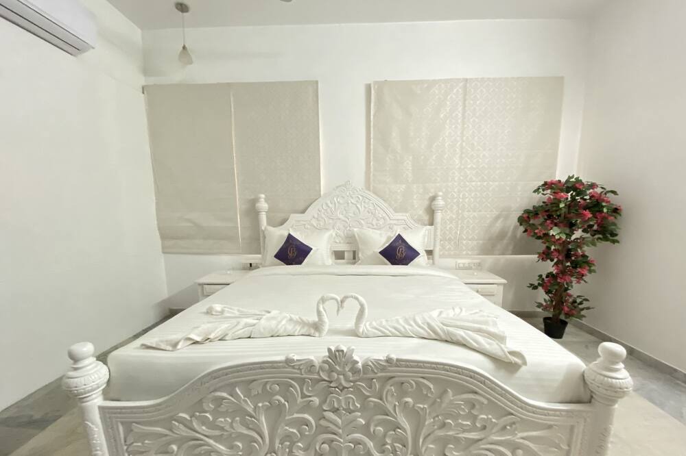 Photo of Bedroom in Ahmedabad