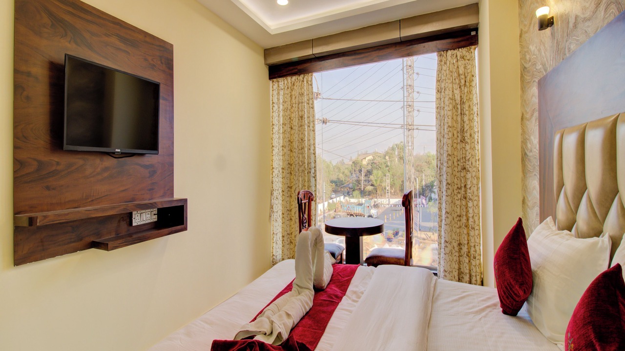 Photo of Bedroom in Nilje Gaon