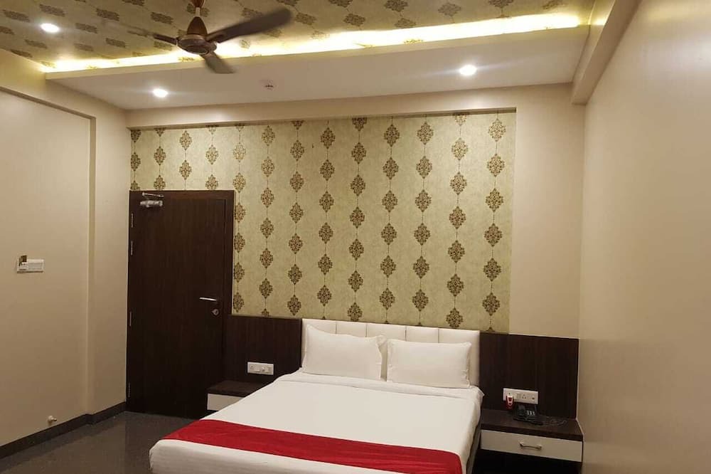 Photo of Bedroom in Parner