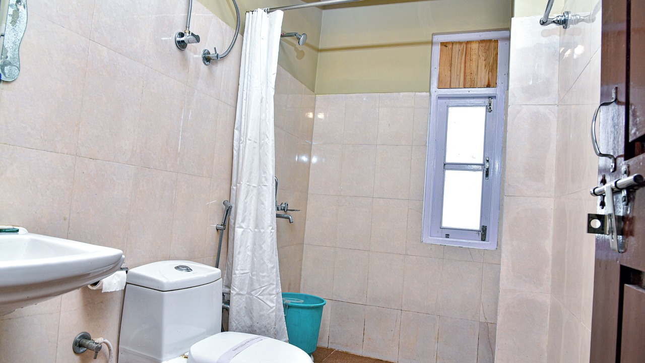 Photo of Bathroom in Mangan