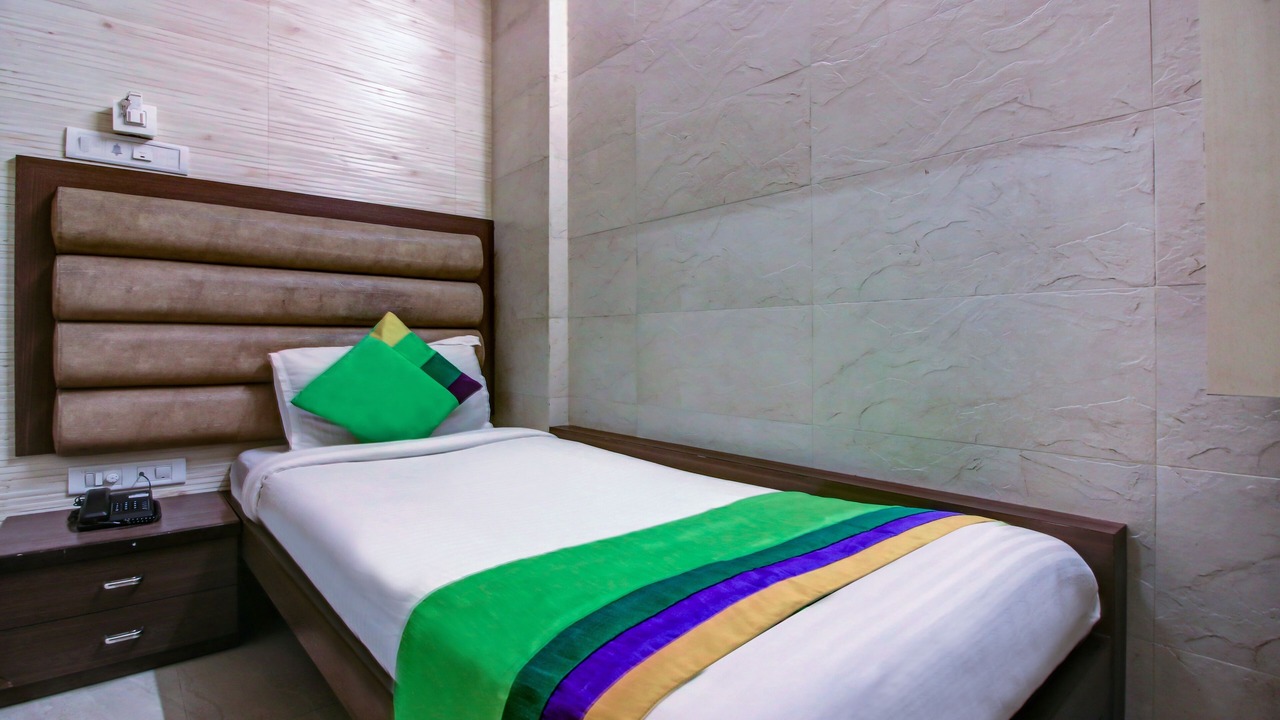 Photo of Bedroom in Marol