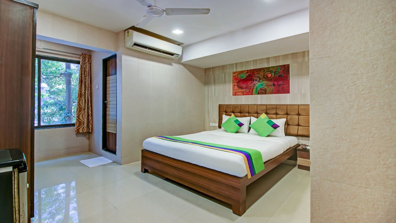Photo of Bedroom in Marol