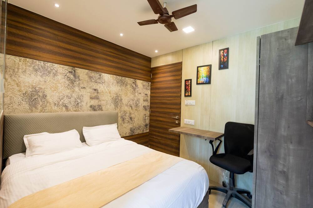 Photo of Bedroom in J B Nagar